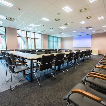 Centrum Promocji Lesnictwa W Mucznem Lutowiska Exterior foto