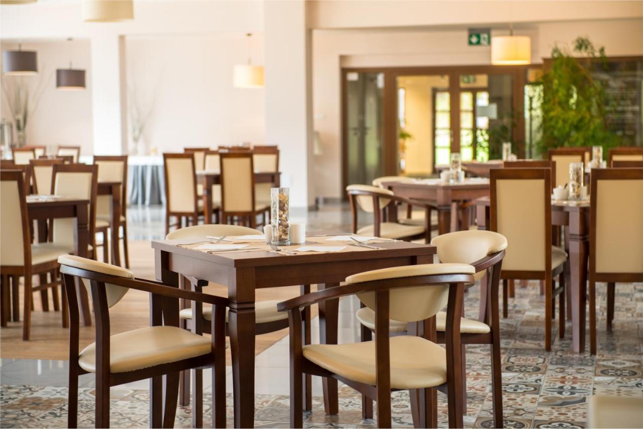 Centrum Promocji Lesnictwa W Mucznem Lutowiska Exterior foto